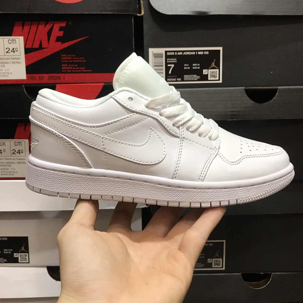 [KELLY SNEAKERS] JORDAN 1 LOW TRIPLE WHITE | BigBuy360 - bigbuy360.vn