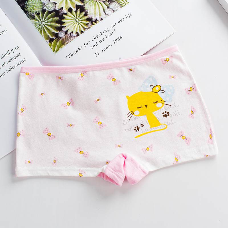 Bộ 4 quần lót vải cotton họa tiết hoạt hình dễ thương cho bé