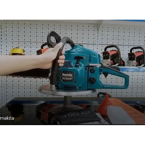 Máy cưa xích chạy xăng Makita -LAM 55CM-68CC