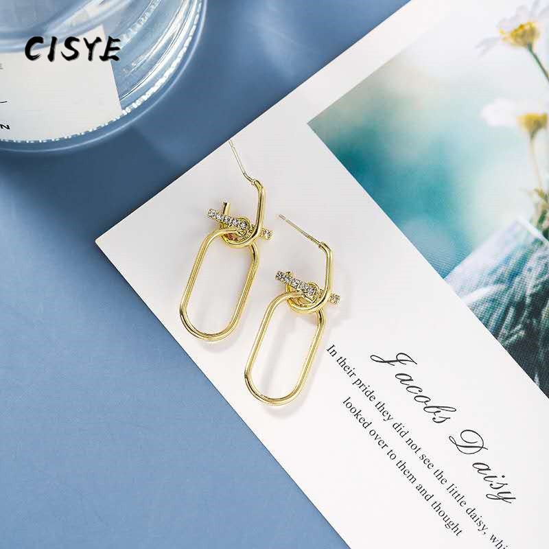 Khuyên tai và khuyên tai phong cách Hàn Quốc nổi tiếng