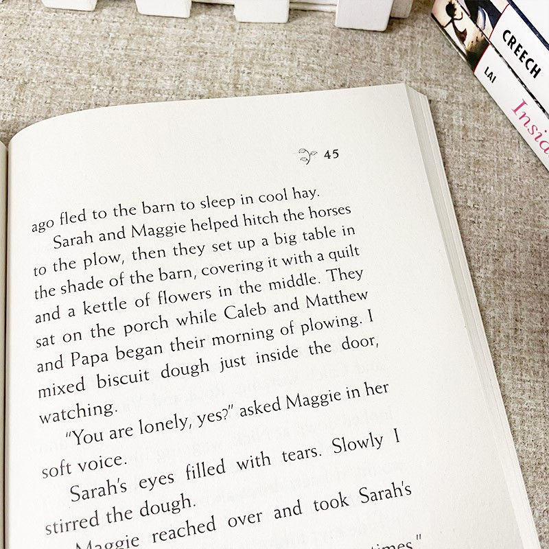 Sách - Newbery Award Classic Collection Featuring 8 Award -Winning Books- Tuyển tập truyện tiếng anh thiếu nhi