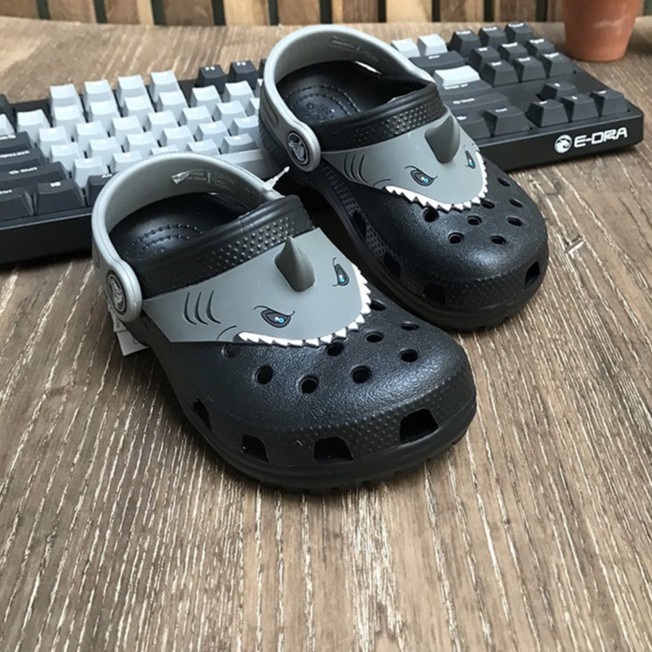 Dép cross cá mập baby shark cho bé trai từ 2 tuổi đến 14 tuổi
