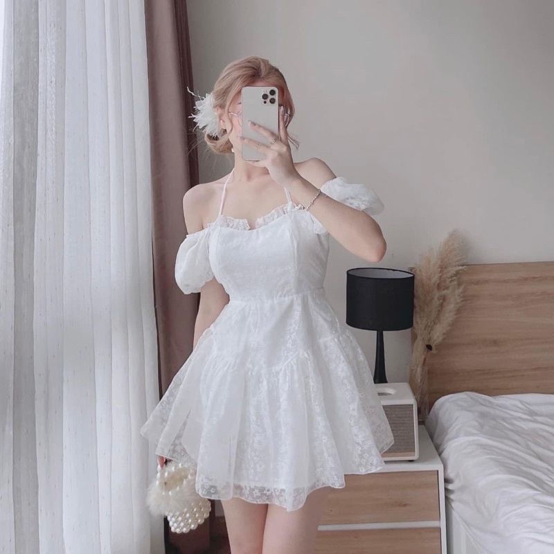 Đầm tơ bông cổ yếm tay phồng dáng xoè