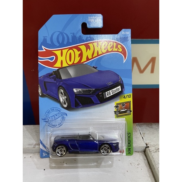 Xe mô hình đồ chơi Hotwheels cơ bản 1:64 - 2019 Audi R8 Spyder