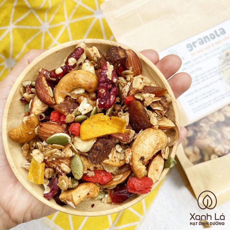 Granola ăn kiêng Siêu hạt, Ngũ cốc giảm cân Mix 9 loại hạt và quả Nhà Lá