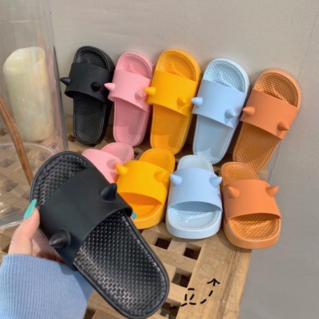 Dép lê sừng siêu bền