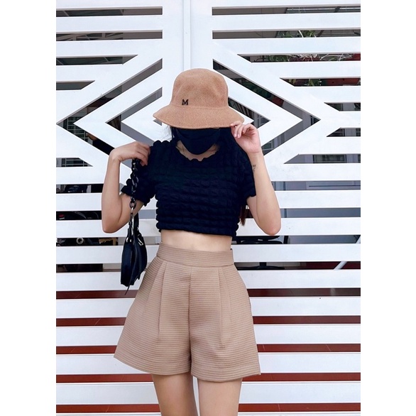 QUẦN SHORT NỮ THIẾT KẾ CẠP CAO VẢI TỔ ONG DÀY DẶN, CÓ TÚI HÁCH EO CHE BỤNG TỐT. QUẦN ĐÙI THIẾT KẾ PHOM DÁNG ĐẸP, MAY KĨ