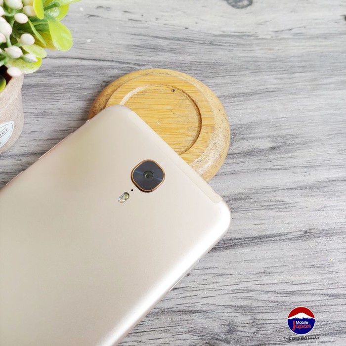 Điện thoại Gree G0215D - Màn hình 6 Inch độ phân giải 2k, Ram 4gb Bộ Nhớ 64GB , 2 Sim, Tiếng Việt đầy đủ