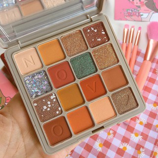 Set makeup 165