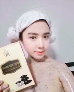BỘ KEM TẮM TRẮNG HM