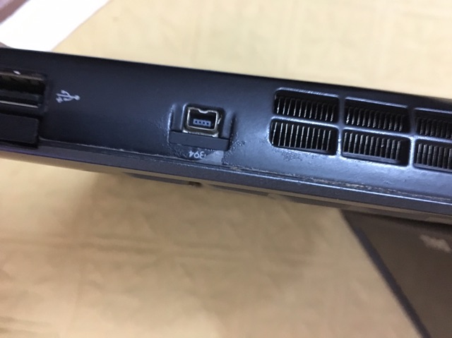 Laptop Dell 1400 đen đẹp | BigBuy360 - bigbuy360.vn