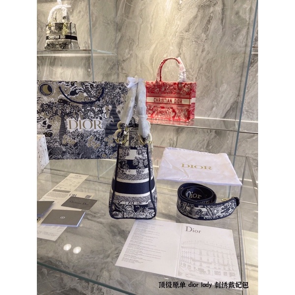 Túi xách Diỏr d lite sz 24 hàng super vip thêu toàn bộ