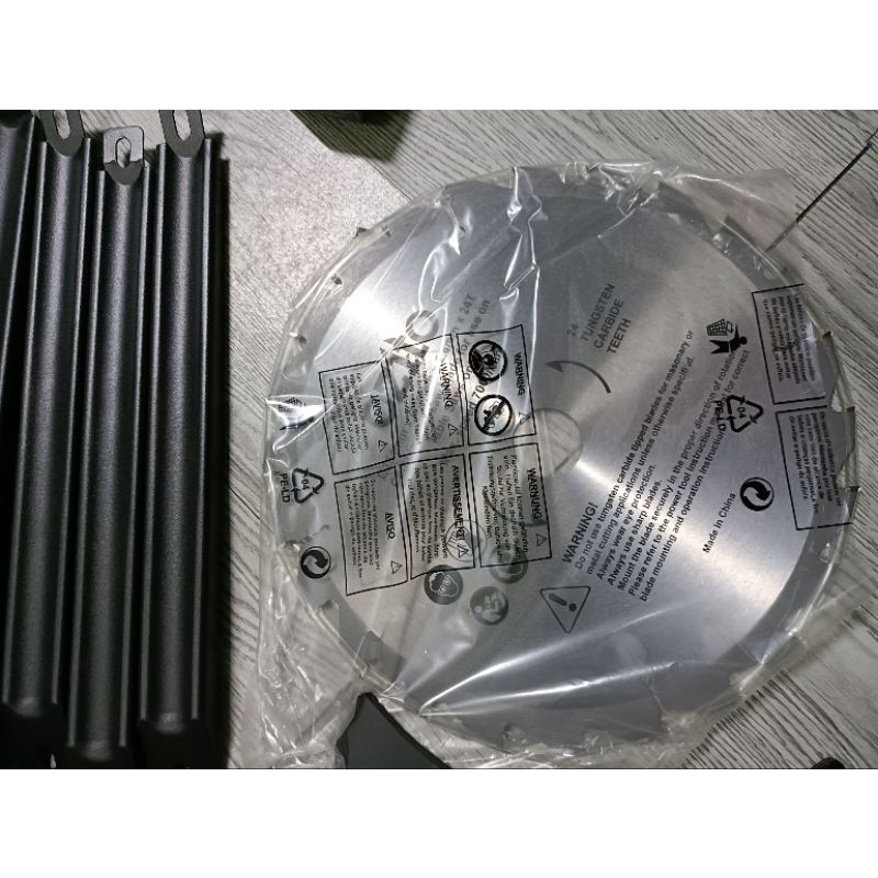 CƯA BÀN OZITO TBS-2000