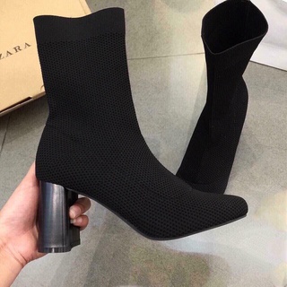 Boot Zara len cổ lửng mũi tròn