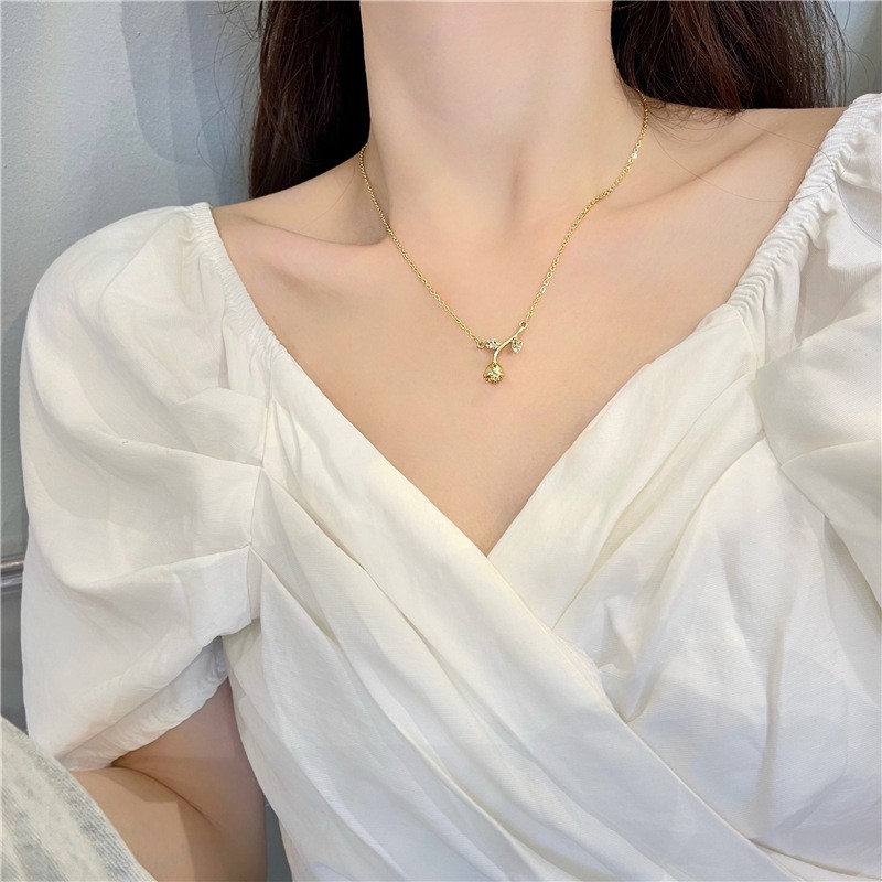 Dây chuyền mặt đá thạch anh hồng cho nữ