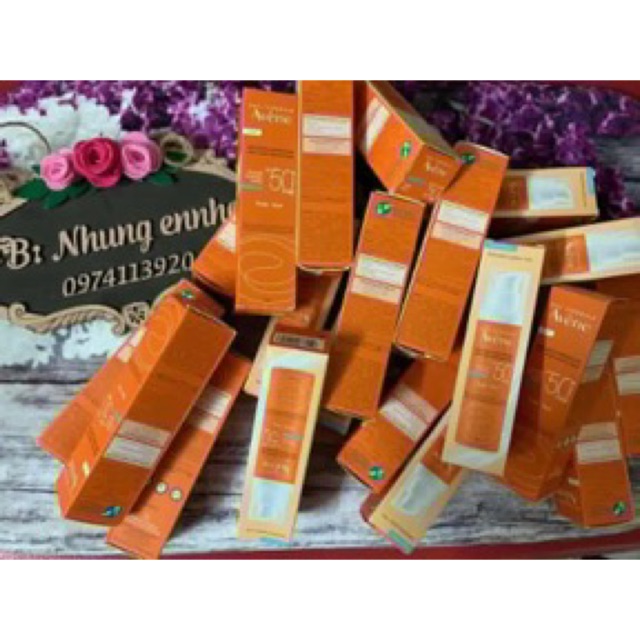 Kem chống nắng avene