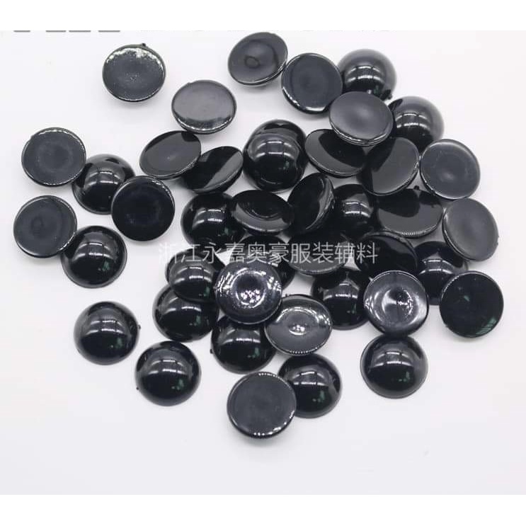 Mắt thú dán đen- nhà của dứa