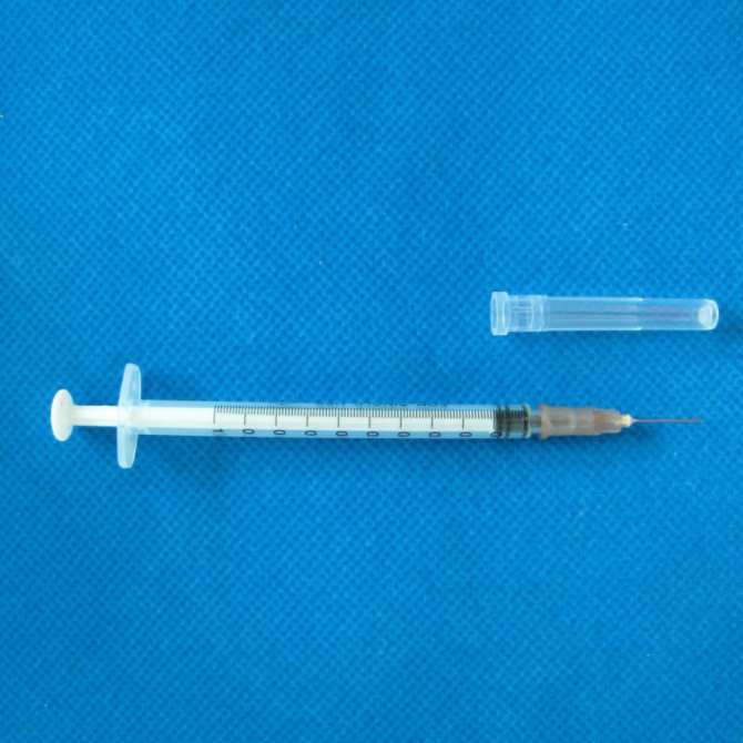BƠM TIÊM 1ML