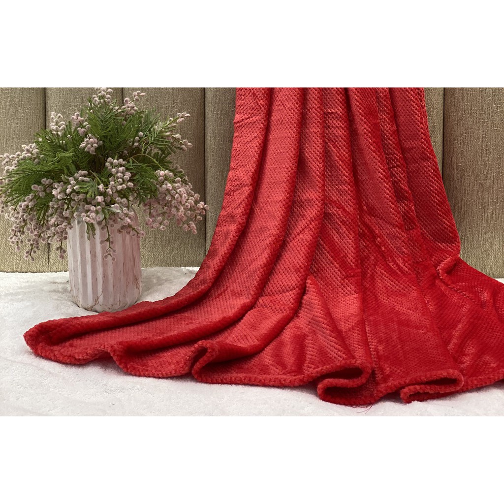 Mền san hô NIN siêu mềm mịn, thoáng khí 100% Microfiber màu đỏ kích thước 180x200cm - Lake Red