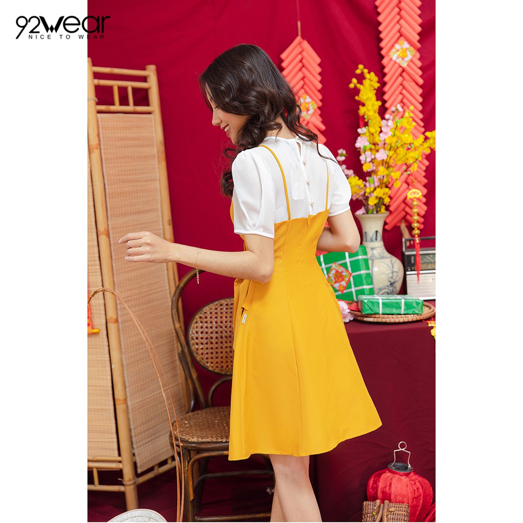Đầm xòe nữ ngắn tay phối áo trắng 92WEAR DEW0642 | BigBuy360 - bigbuy360.vn