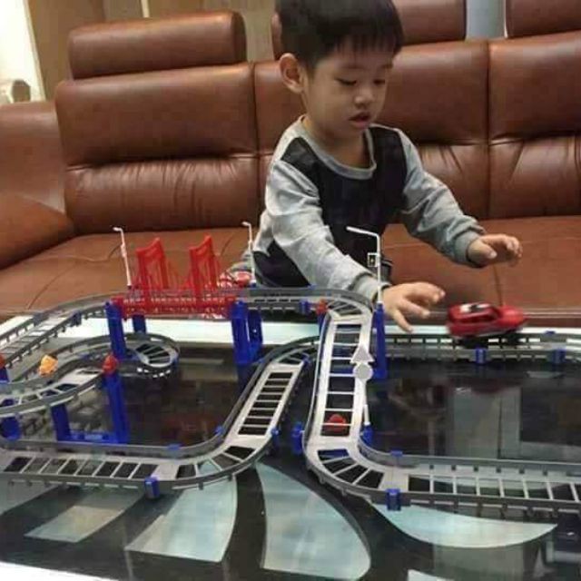BỘ ĐỒ CHƠI LẮP RÁP ĐƯỜNG ĐUA Ô TÔ 88 CHI TIẾT