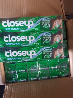 Kem Đánh Răng Close Up Deep Action 160g