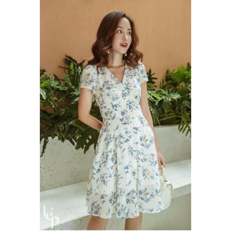 váy lép size S mới tinh, ko lỗi lầm, ko chỉnh sửa