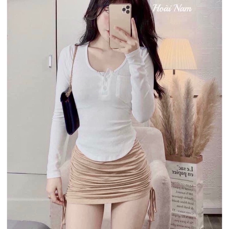 [Mã 11FASHIONSALE1 giảm 10K đơn 50K] Áo Croptop Tay Dài Viền Ren Cúc Gài Xinh | BigBuy360 - bigbuy360.vn