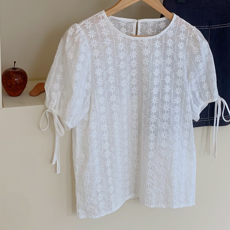 Áo tay ngắn cổ tròn thêu hoa / Chân váy denim chữ A lưng cao thời trang sành điệu cho nữ 35357