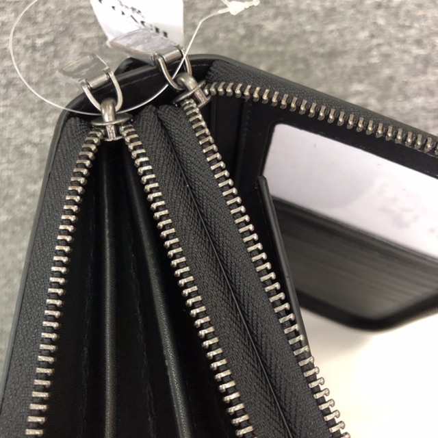 Coach Clutch nam đen trơn