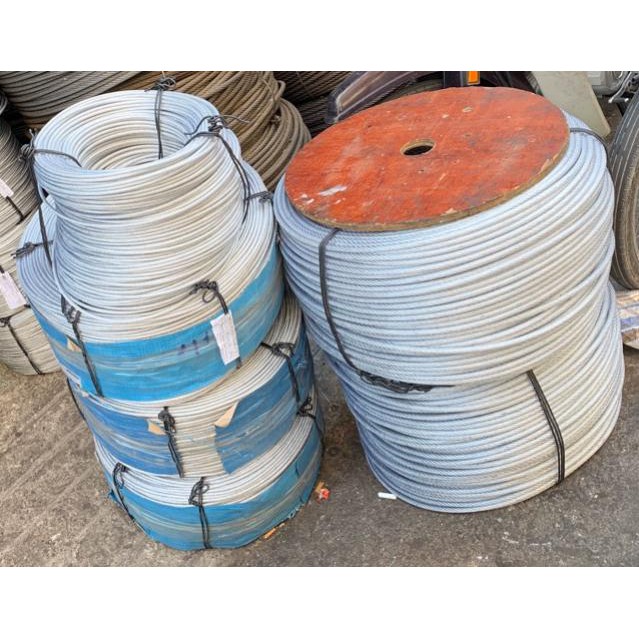 Combo Dây phơi đồ ( 30 mét Cáp bọc nhựa 4 li + 10 Ốc siết cáp 4 li + 4 Tăng đơ 6 li ) capthepgiasi