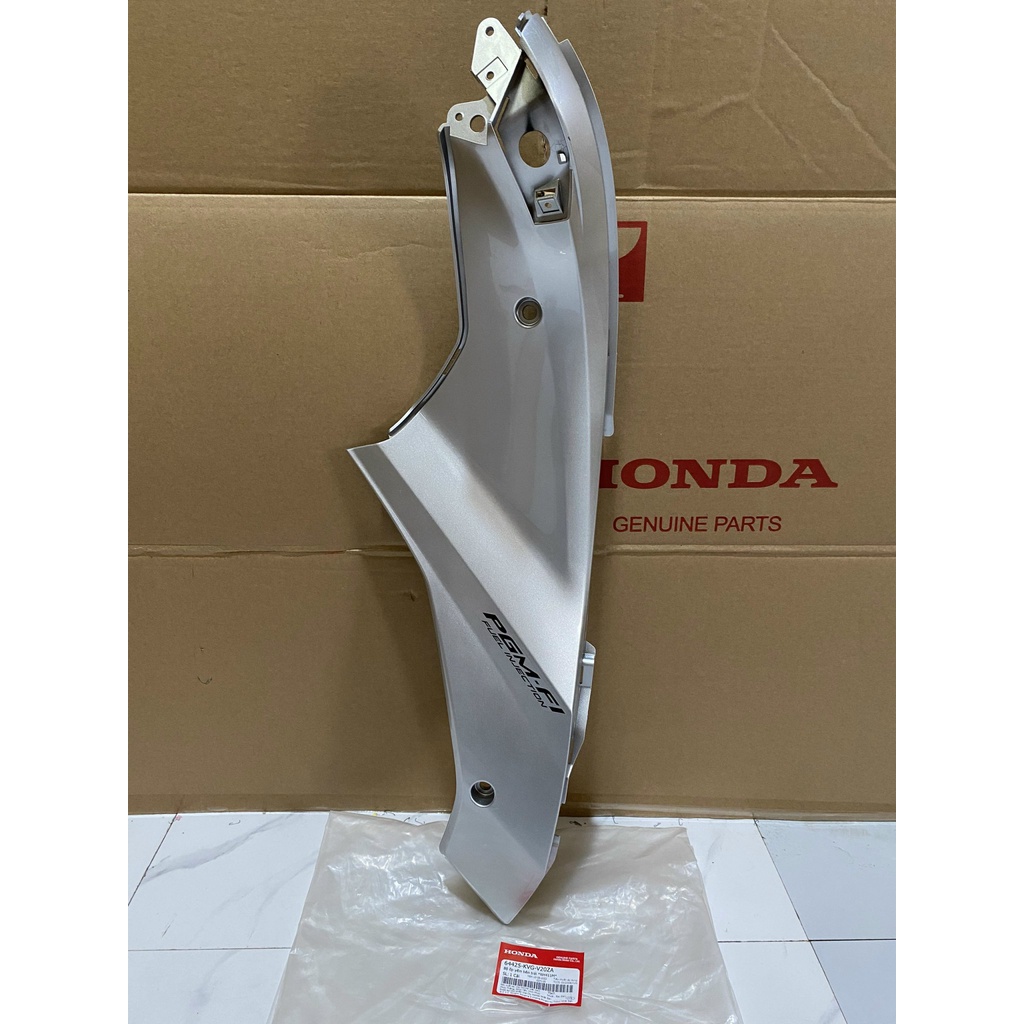 Bộ ốp yếm - cánh trong bên trái HONDA AIR BLADE110 năm 2009-2010 màu Bạc.