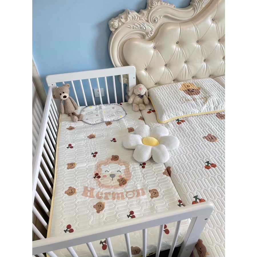 Set chiếu điều hòa + kèm gối cho bé