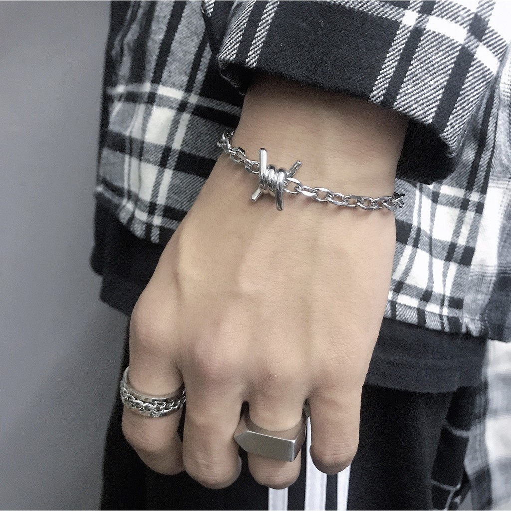 Vòng Tay Lắc Tay Hình Kẽm Gai Cá Tính Unisex