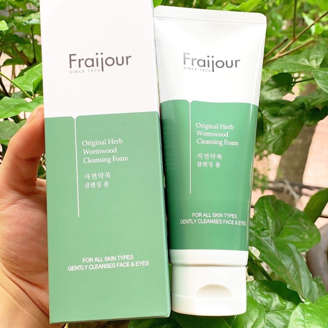  Sữa rửa mặt thảo mộc Fraijour