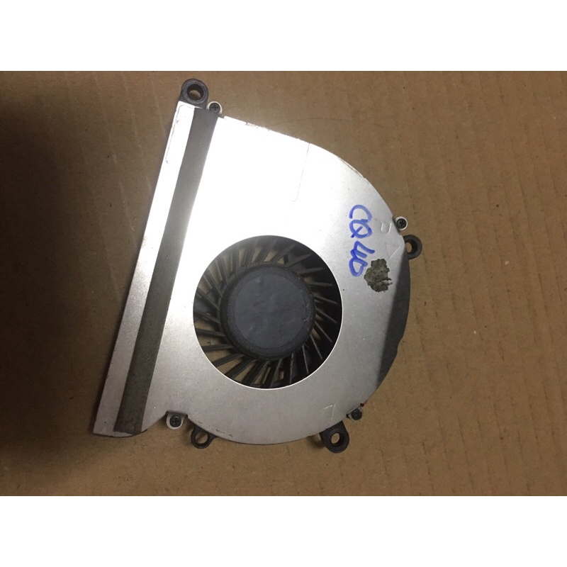 Fan tản nhiêt cq40
