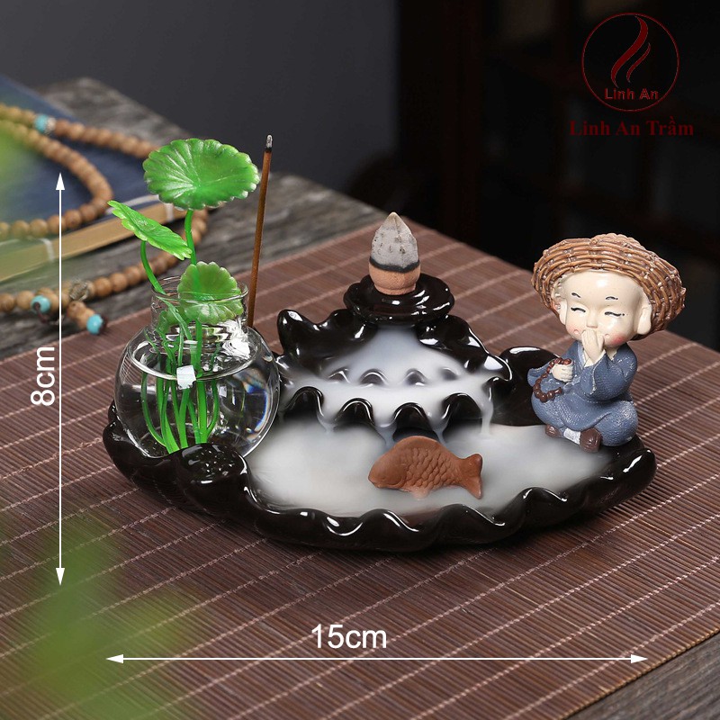 Thác khói Trầm Hương - Chú Tiểu nón lá kèm 10 nụ trầm