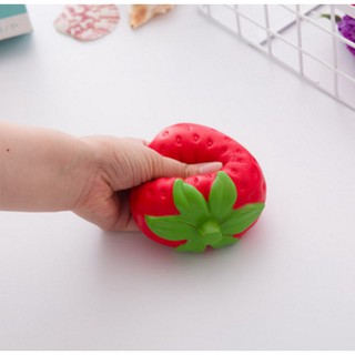Squishy dâu đỏ