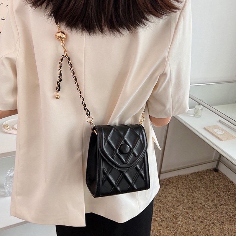 Túi đeo vai IELGY hình vuông màu trơn phối dây xích thời trang dành cho nữ