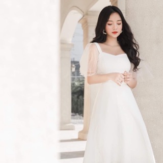 Đầm trắng tay lưới dáng xòe xinh xắn