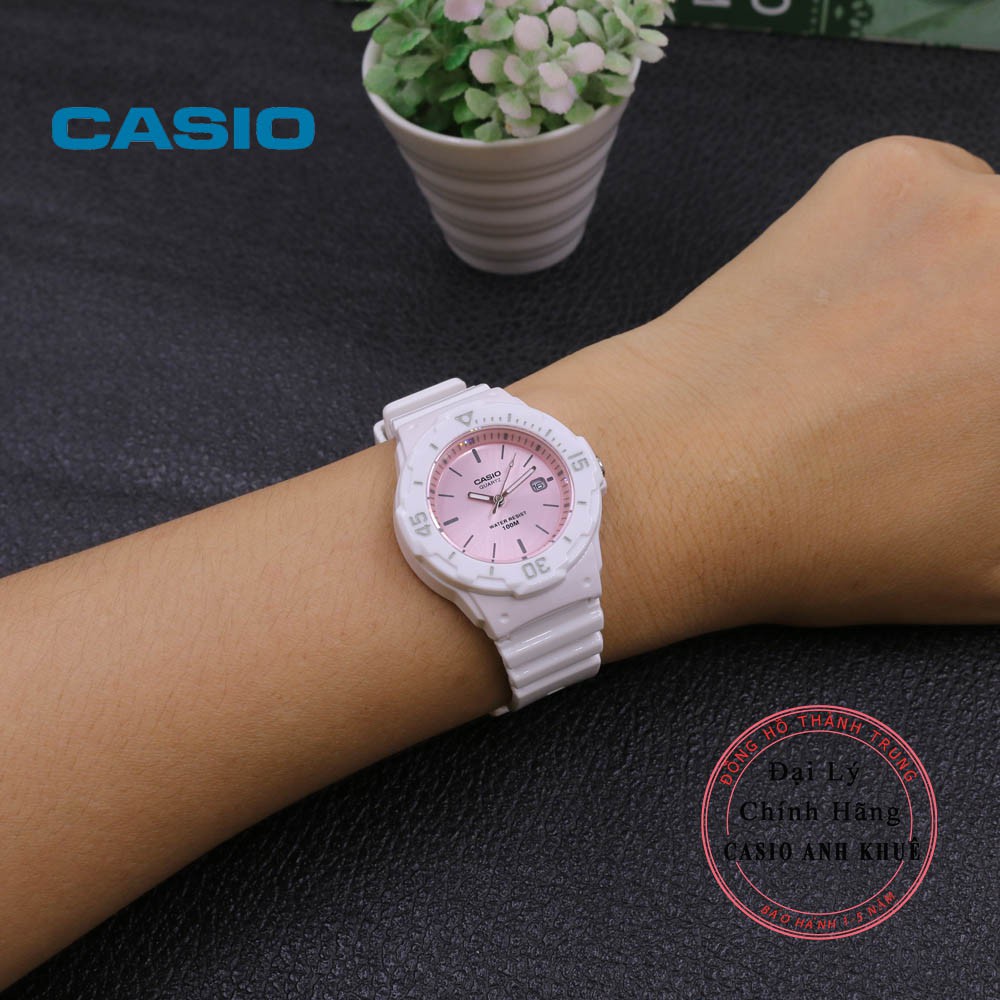 Đồng hồ nữ Casio LRW-200H-4E3VDF dây nhựa