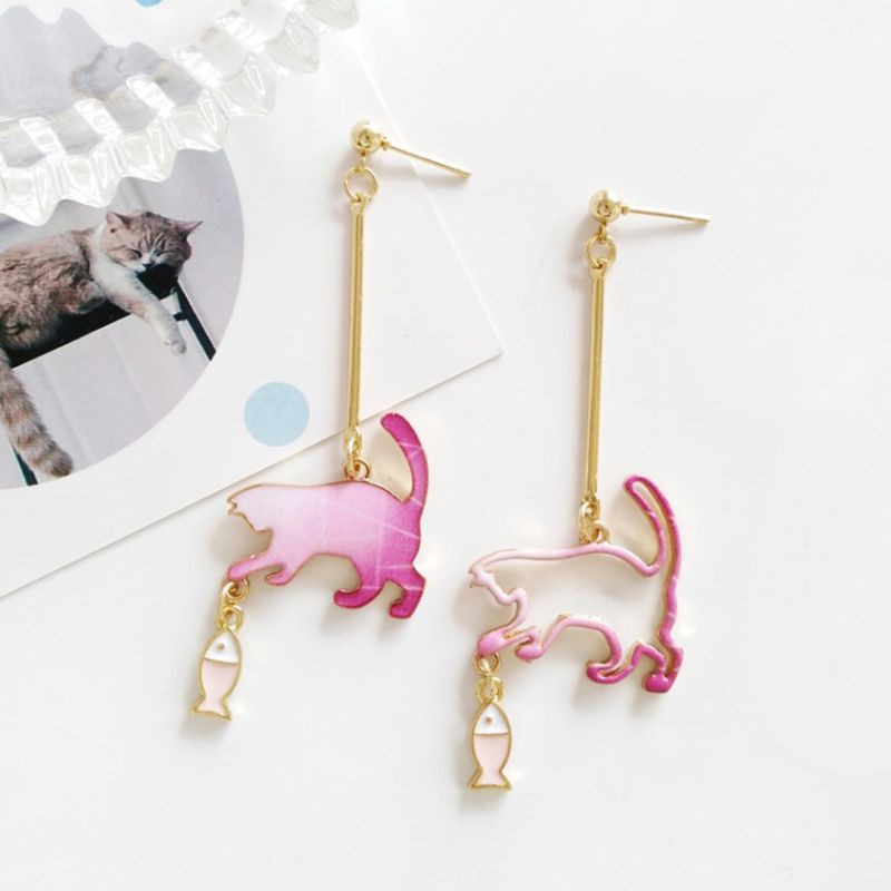 Hoa tai kiểu dáng không đối xứng thời trang độc đáo cho nữ