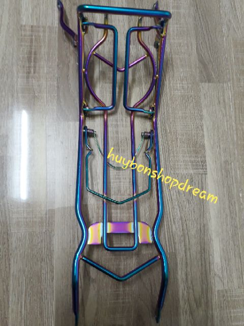 Baga giữa titan xe Dream