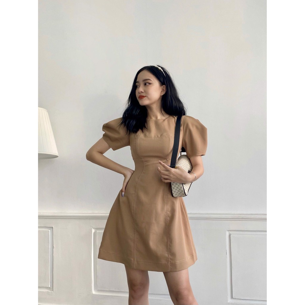 Đầm RECHIC chỉ nổi trắng Rayon tay phồng màu be