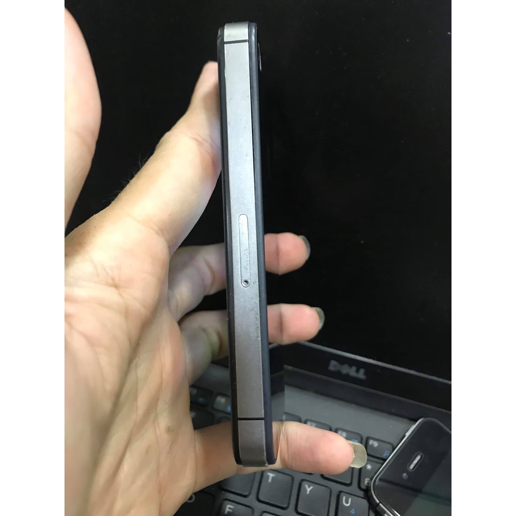 [Mã 2611DIENTU500K hoàn 7% đơn 300K] Điện thoai ip 4s chạy ios 6 , quốc tế ( tặng cáp và dán sẵn cương lực ) | BigBuy360 - bigbuy360.vn