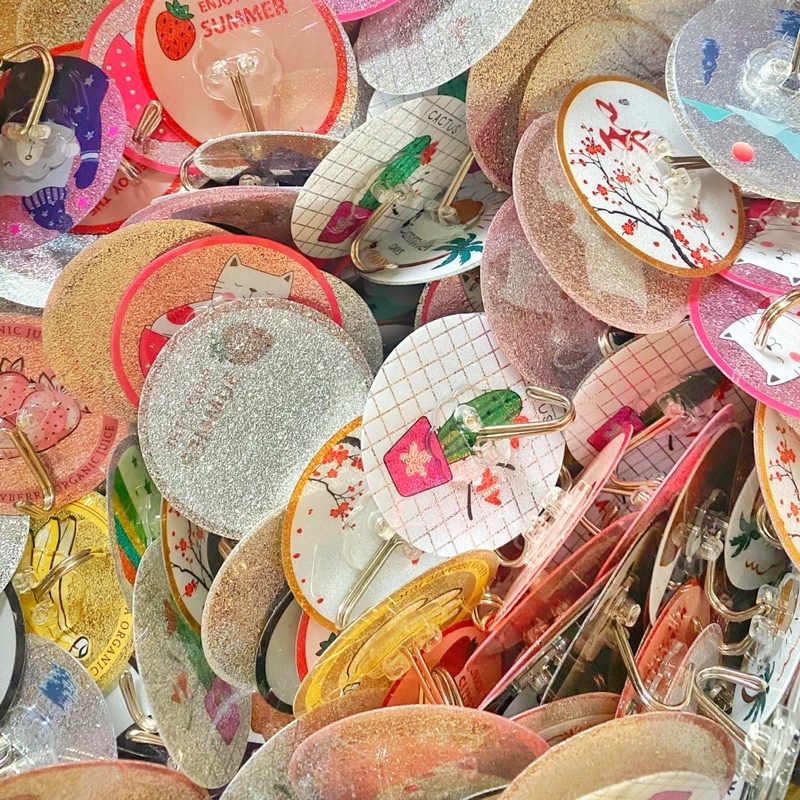 Móc treo dán tường hình tròn kim tuyến móc sắt chịu lực chắc chắn