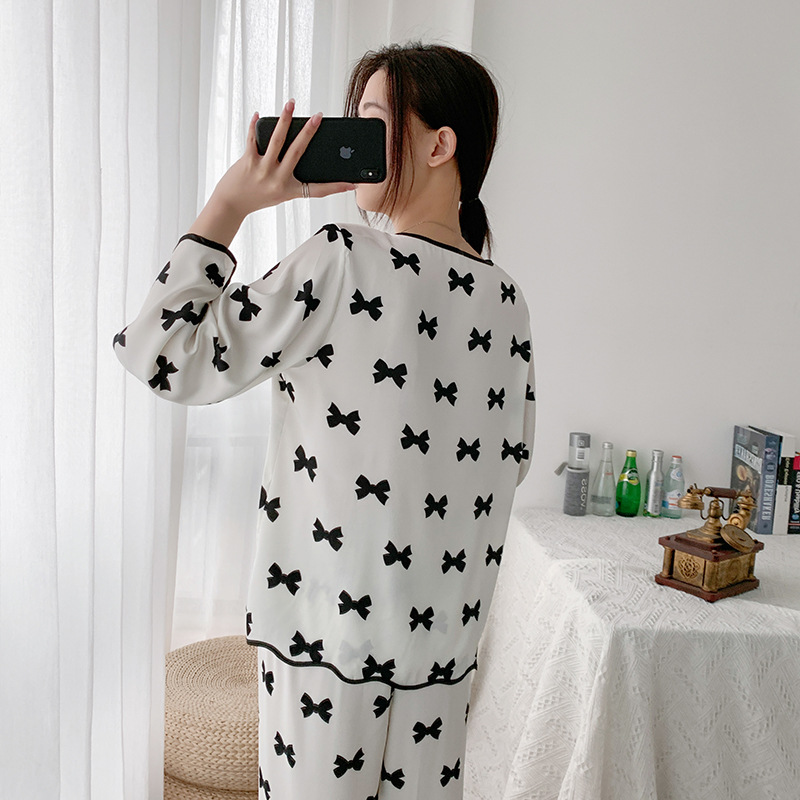 Bộ Đồ Ngủ Lụa Dài Tay Phong Cách Hàn Quốc 2021 Cho Nữ