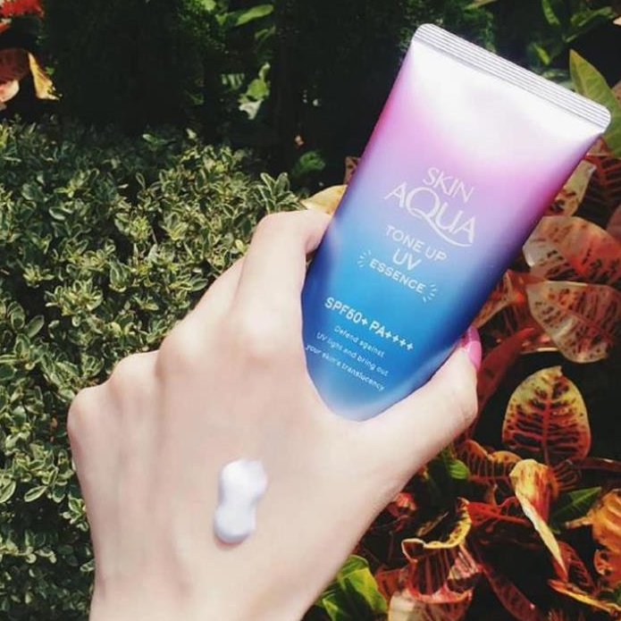 Kem chống nắng Skin Aqua Tone up UV SPF 50+ Nhật Bản
