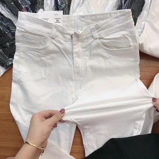 quần bò rách đen trắng