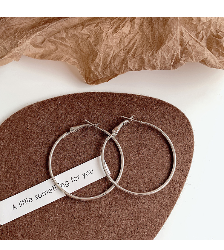 Hoa tai tròn lớn đơn giản thanh lịch thiết kế thời trang